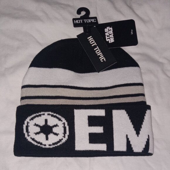 Star Wars beanie - Picture 1 of 2